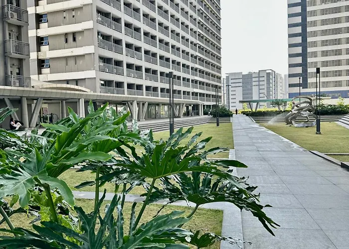Fame Residences 1br Smart Tv With Netflix