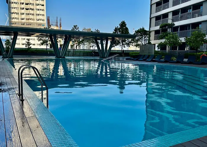 Fame Residences 1br Smart Tv With Netflix