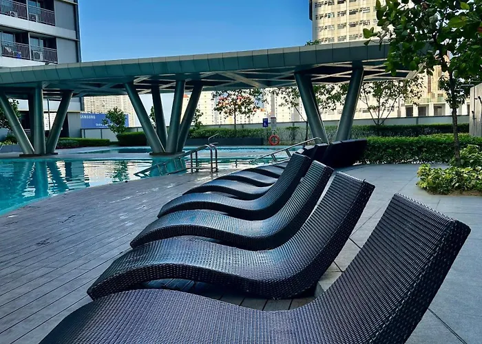 Fame Residences 1br Smart Tv With Netflix